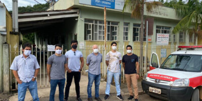 Estagiários de Medicina da Universidade Federal de Minas Gerais (UFMG) preparam-se para atendimento no PSF dos distriitos de Ipoema e Senhora do Carmo