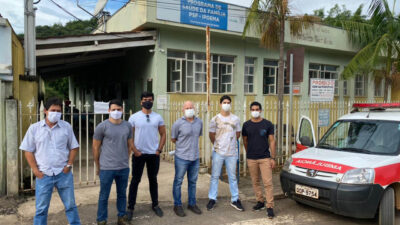 Estagiários de Medicina da Universidade Federal de Minas Gerais (UFMG) preparam-se para atendimento no PSF dos distriitos de Ipoema e Senhora do Carmo