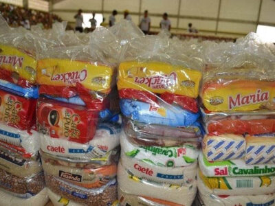Prefeitura informa ter socorrido famílias carentes com mais de R$ de 500 mil para aquisição de cestas básicas