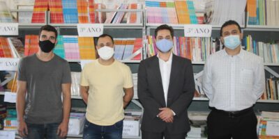Deputado estadual Bernardo Mucida consegue liberação de verba para reforma da Escola Estadual João XXIII, em João Monlevade. Vereador monlevadense Marquinhos e diretor Rubens Brandão agradecem o empenho do parlamentar.
