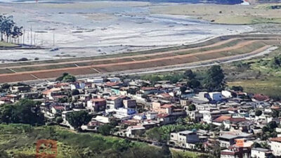 Moradores dos bairros Bela Vista e Nova Vista, em Itabira, podem ser removidos e sofrerem grandes prejuízos.