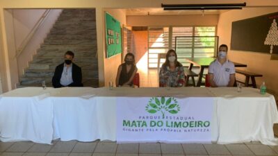 Participantes do encontro na Mata do Limoeiro: Denes Lott, Raquell Guimarães, Adriana Faria e Alex Amaral, sentido horário (Foto: Coord. Com. Social - PMI)
