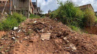 Assessoria de Comunicação Social e Secretaria de Obras da Prefeitura de Itabira mostram uma parte do caos que domina a região periférica de Itabira: ruas do Bairro Machado, Gabiroba e falta de infraestrutura geral